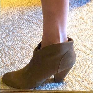 Carlos Santana genuine sued booties. Flattering fit. 3” heel